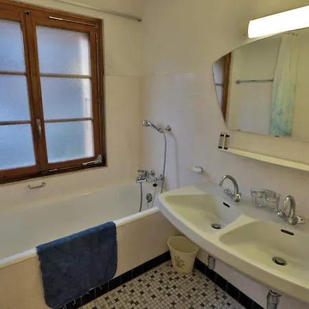 Apartman Pin Arole 2**