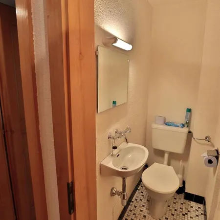 Apartment Pin Arole 2** *
